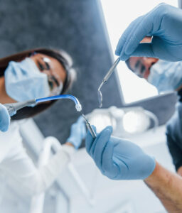 Резекция верхушки корня зуба 